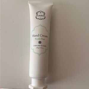 Luxie Frozen Pear Hand Cream - Elegant White